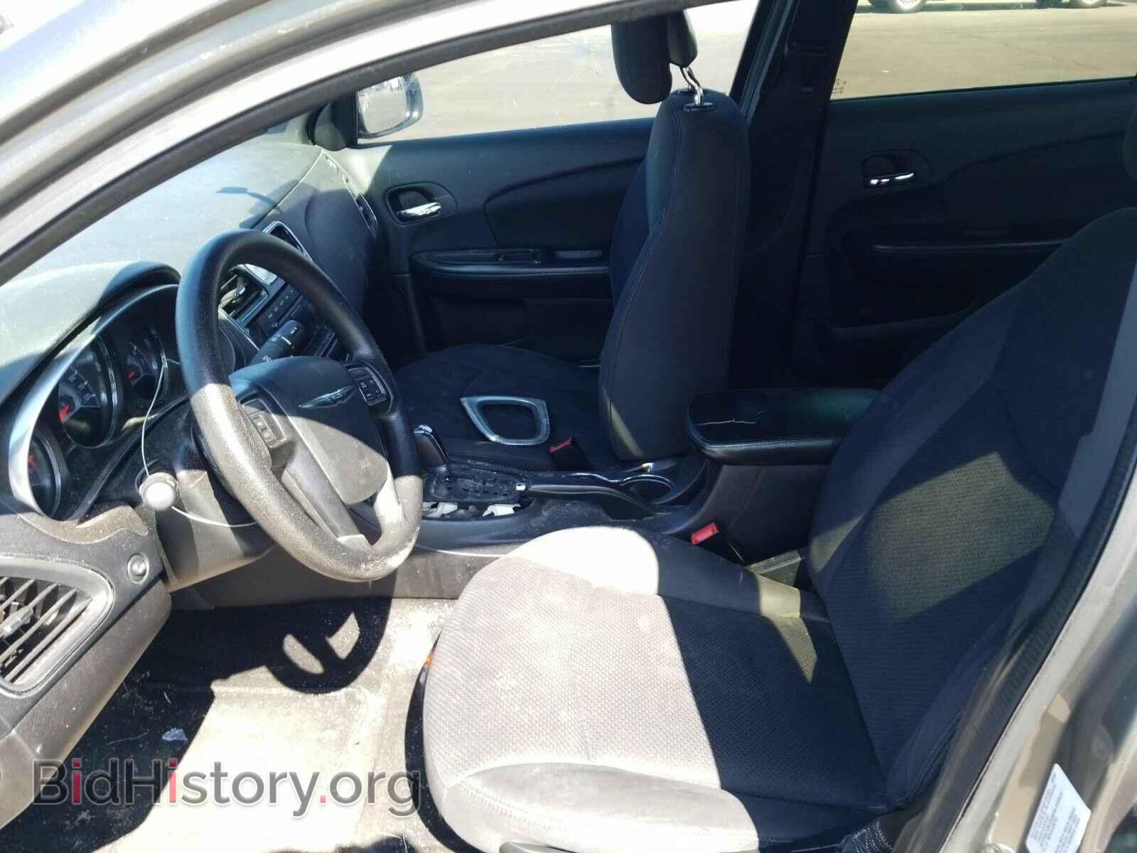 2013 Chrysler 200 - VIN: 1C3CCBAB9DN568731 - Фото 3