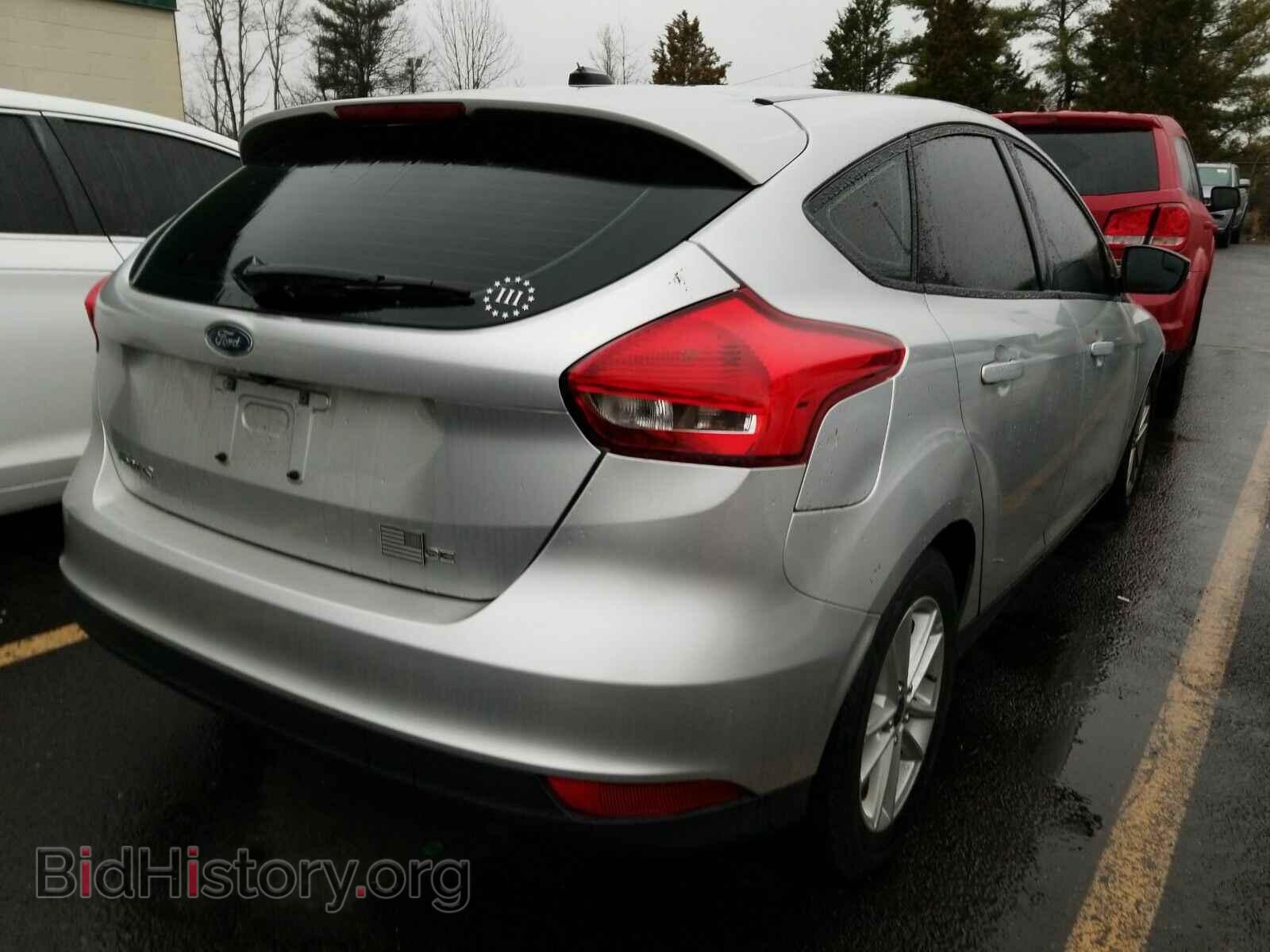 2015 Ford Focus - VIN: 1FADP3K25FL276135 - Фото 2