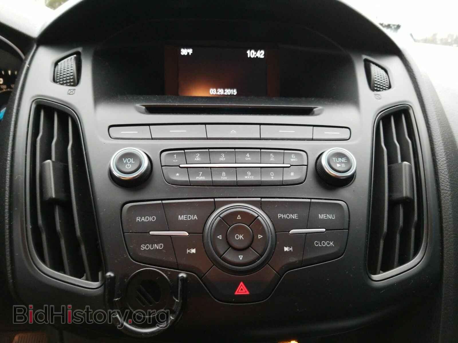 2015 Ford Focus - VIN: 1FADP3K25FL276135 - Фото 4
