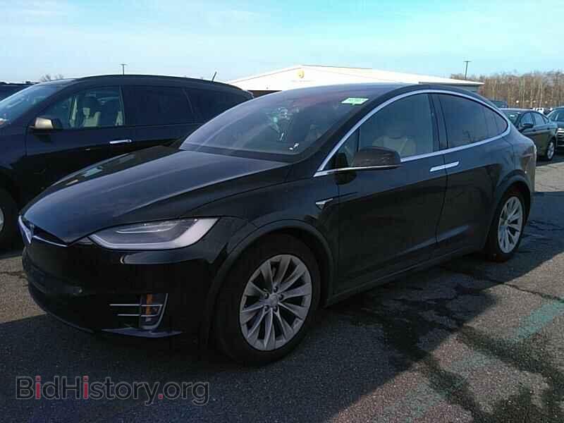 Фотография 5YJXCBE21JF101966 - Tesla Model X 2018
