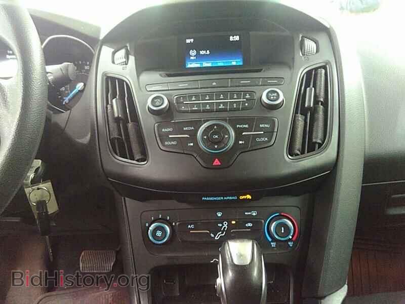 2016 Ford Focus - VIN: 1FADP3F20GL400968 - Фото 4