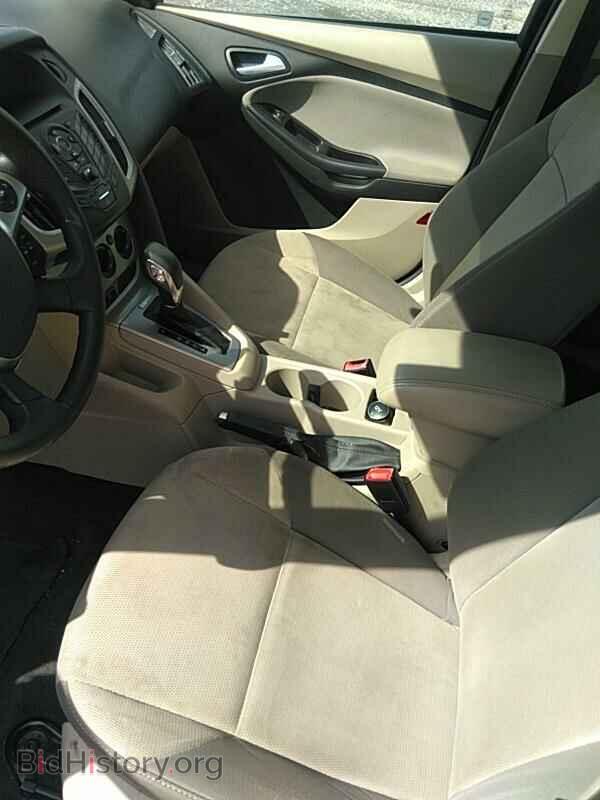 2013 Ford Focus - VIN: 1FADP3K23DL260237 - Photo 3