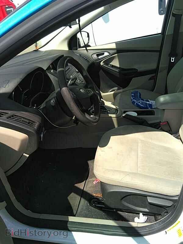 2015 Ford Focus - VIN: 1FADP3F25FL215555 - Фото 3