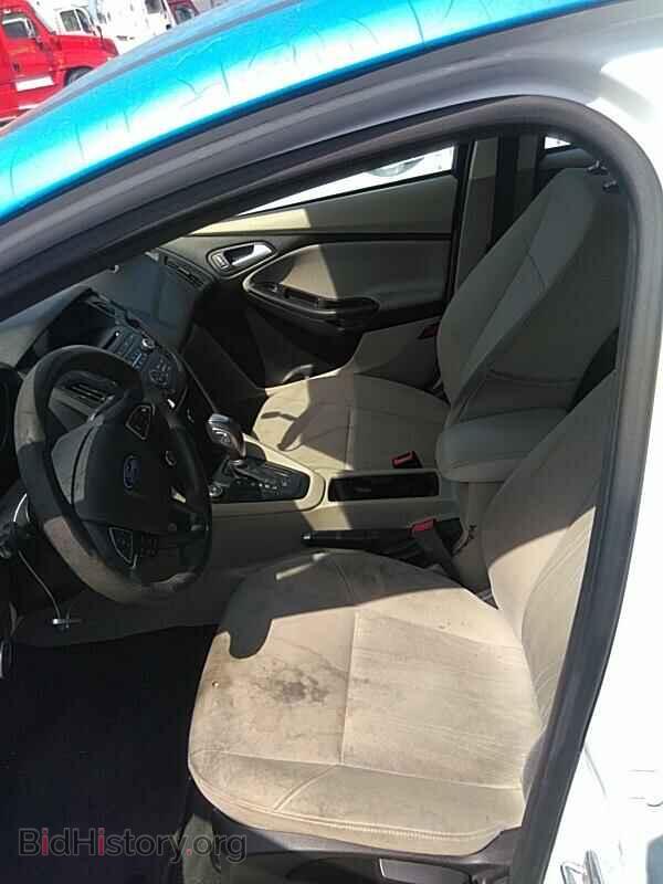 2015 Ford Focus - VIN: 1FADP3F29FL292302 - Photo 3