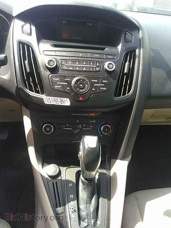 2015 Ford Focus - VIN: 1FADP3F29FL292302 - Photo 4