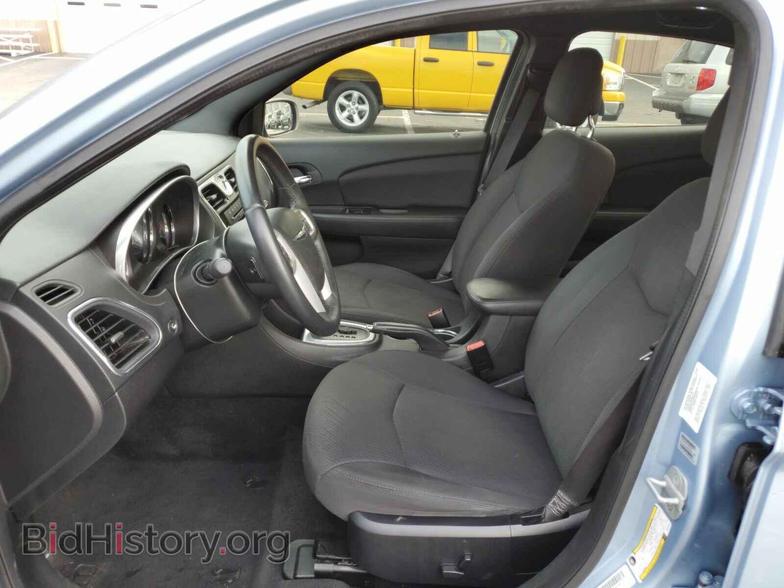 2013 Chrysler 200 - VIN: 1C3CCBBB6DN525382 - Фото 3