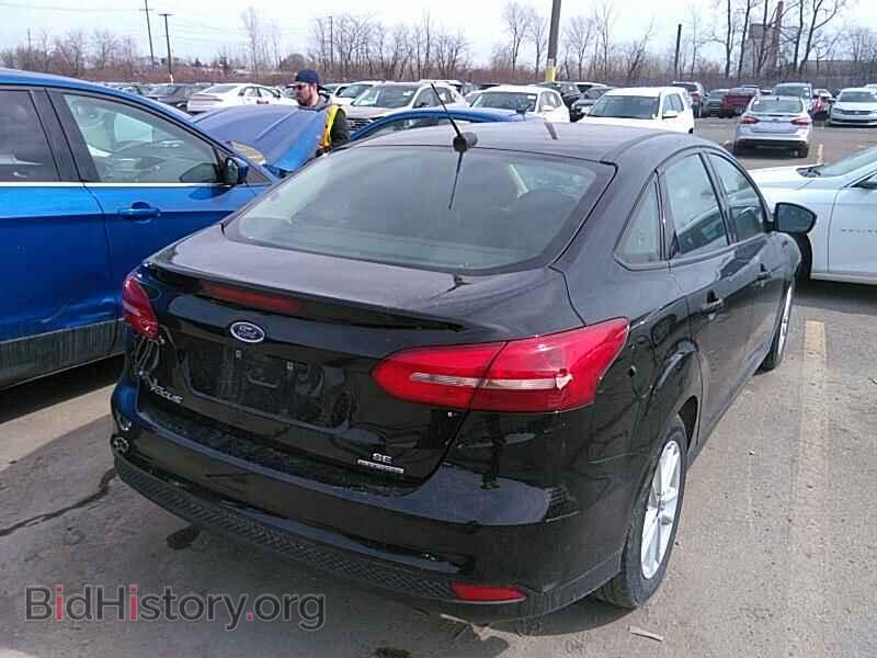2016 Ford Focus - VIN: 1FADP3F27GL244329 - Фото 2