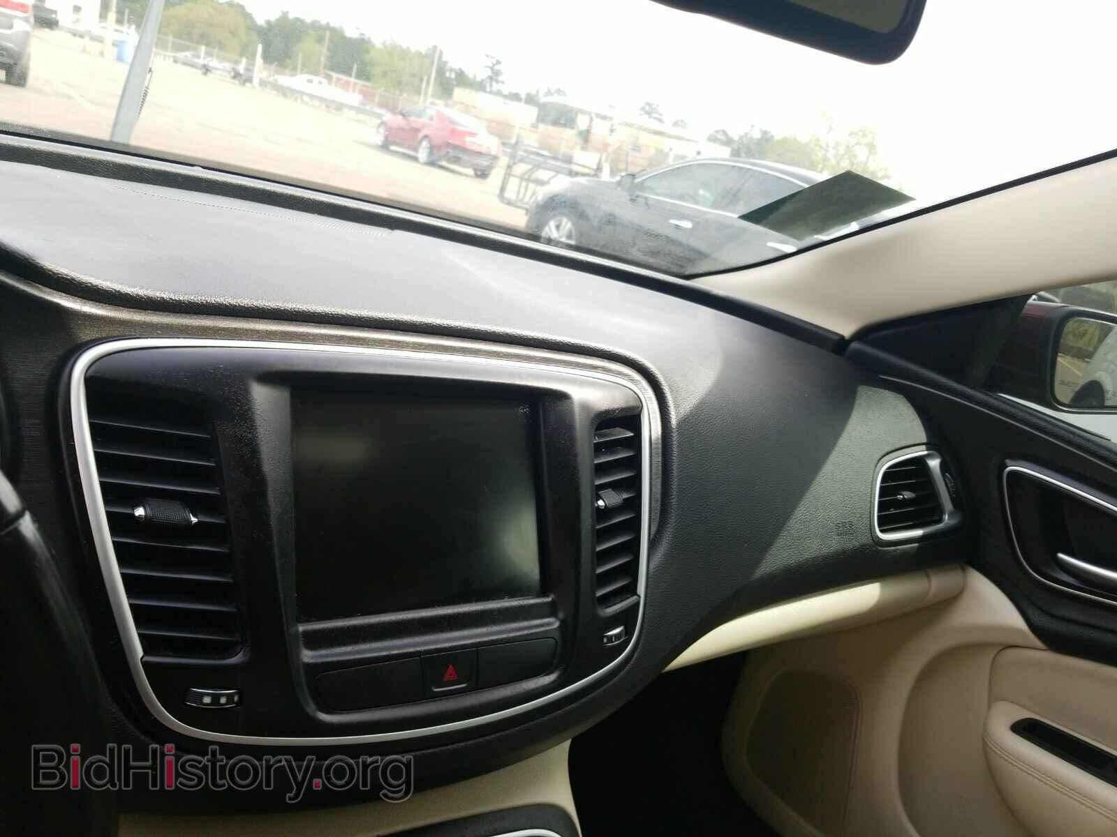 2016 Chrysler 200 - VIN: 1C3CCCAB8GN150669 - Фото 4