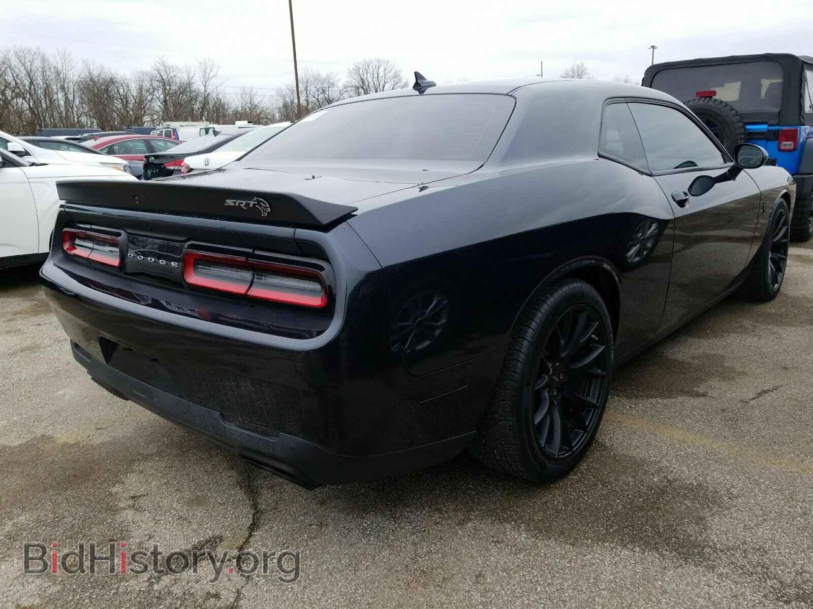 2016 Dodge Challenger - VIN: 2C3CDZC91GH336024 - Фото 2