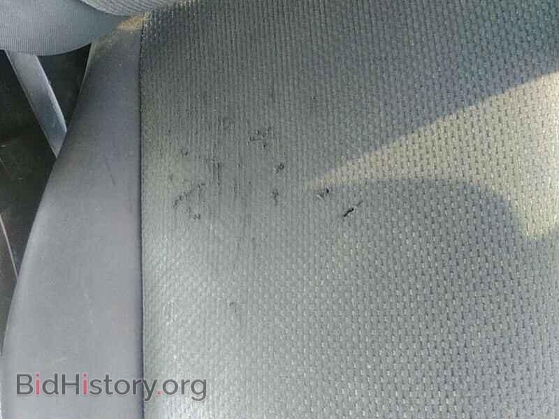 2013 Chrysler 200 - VIN: 1C3CCBAB0DN647818 - Photo 8