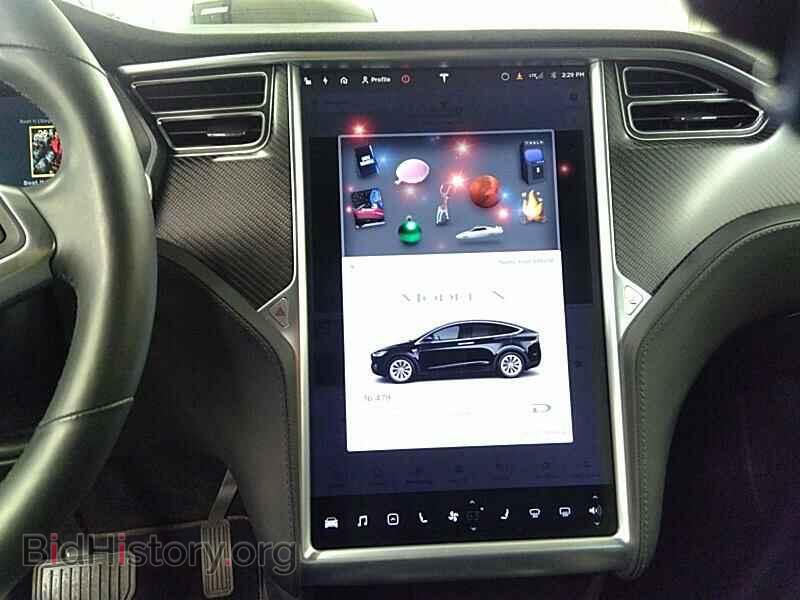 2017 Tesla Model X - VIN: 5YJXCDE21HF035540 - Фото 4