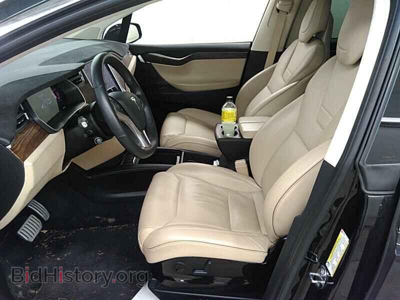 2017 Tesla Model X - VIN: 5YJXCDE48HF035200 - Фото 3
