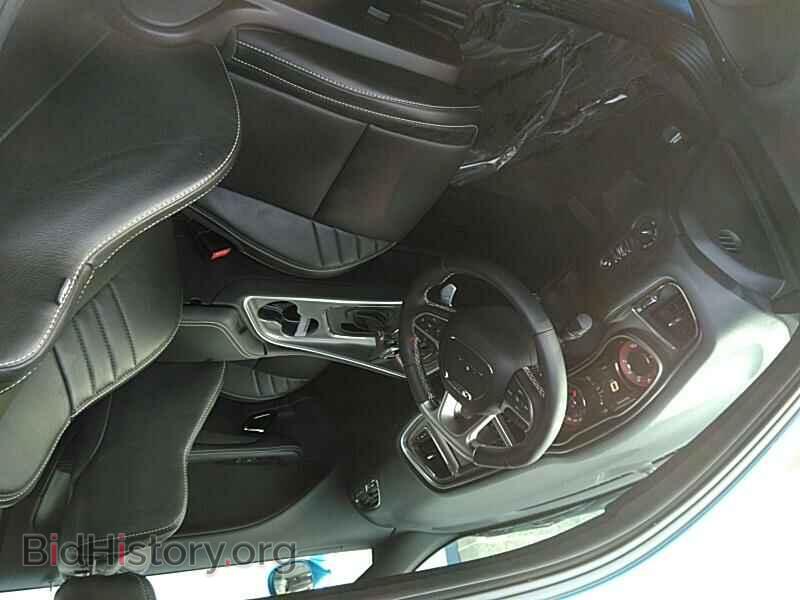 2016 Dodge Challenger - VIN: 2C3CDZC98GH171461 - Photo 3