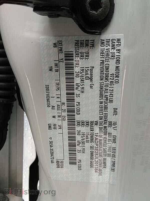 2018 Ford Focus - VIN: 1FADP3E28JL201384 - Фото 6