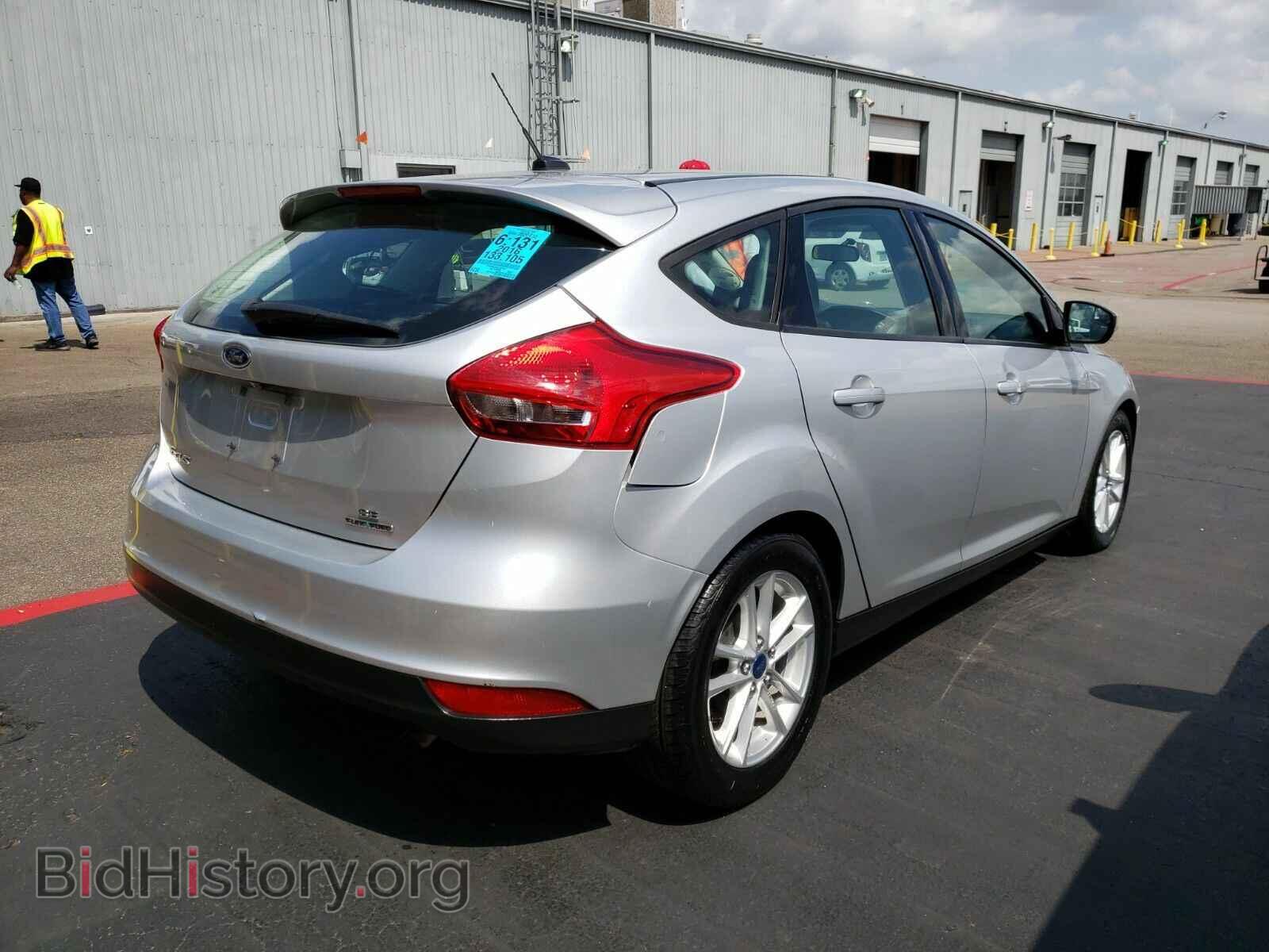2016 Ford Focus - VIN: 1FADP3K24GL252832 - Фото 2