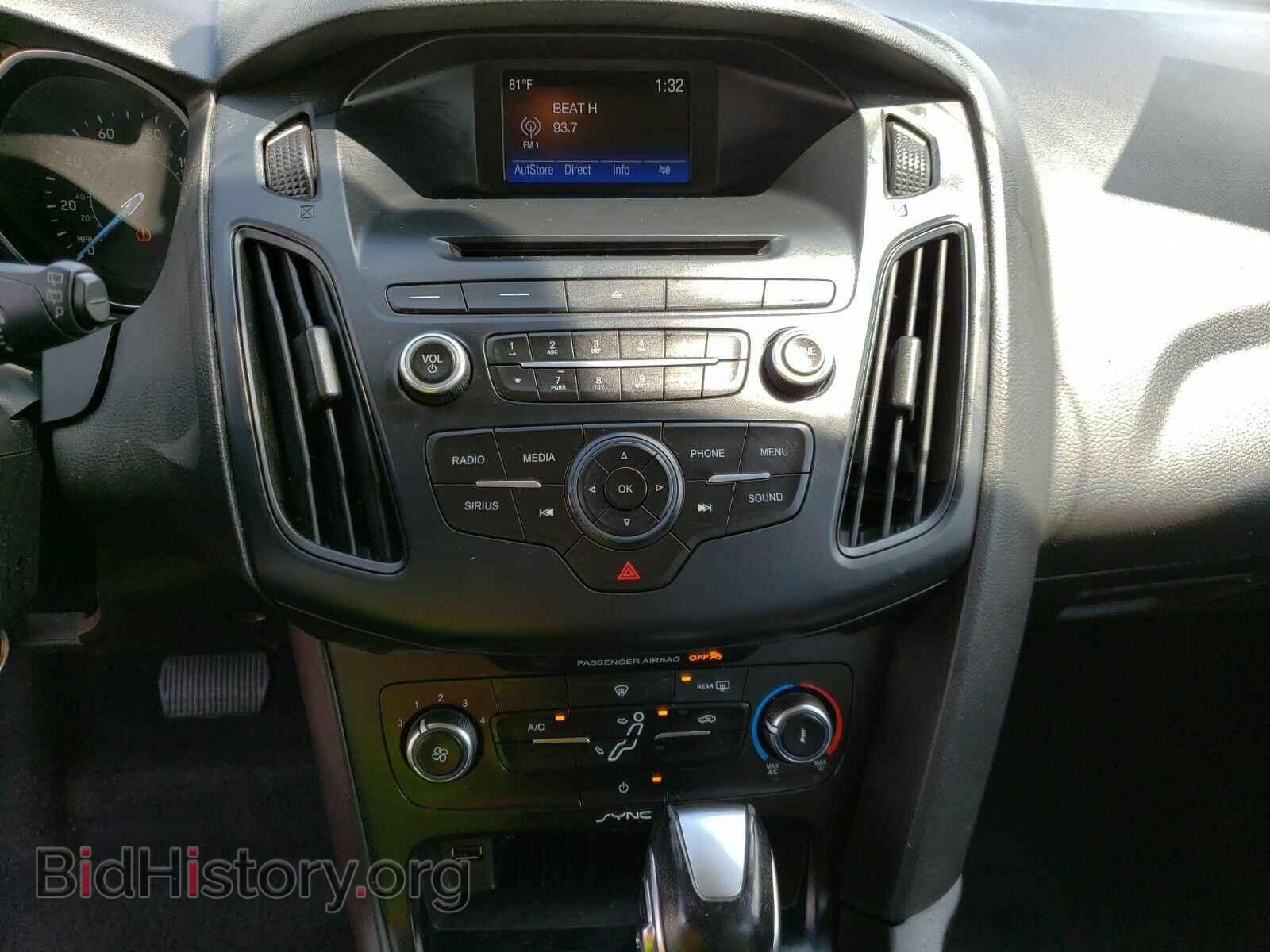2016 Ford Focus - VIN: 1FADP3K24GL252832 - Фото 4