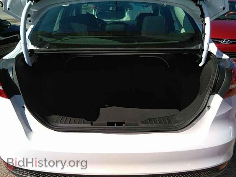 2017 Ford Focus - VIN: 1FADP3FE8HL312990 - Фото 7
