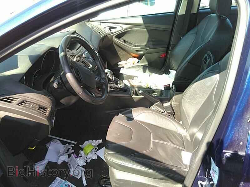 2016 Ford Focus - VIN: 1FADP3K25GL299321 - Photo 3