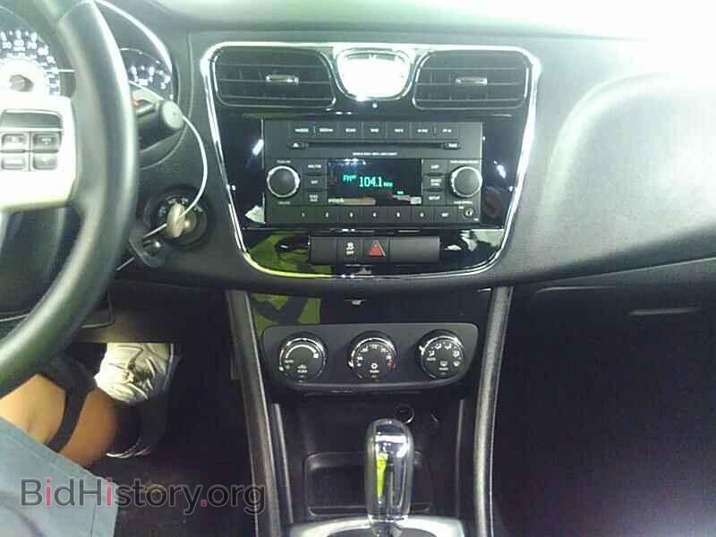 2013 Chrysler 200 - VIN: 1C3CCBBB4DN505132 - Photo 4