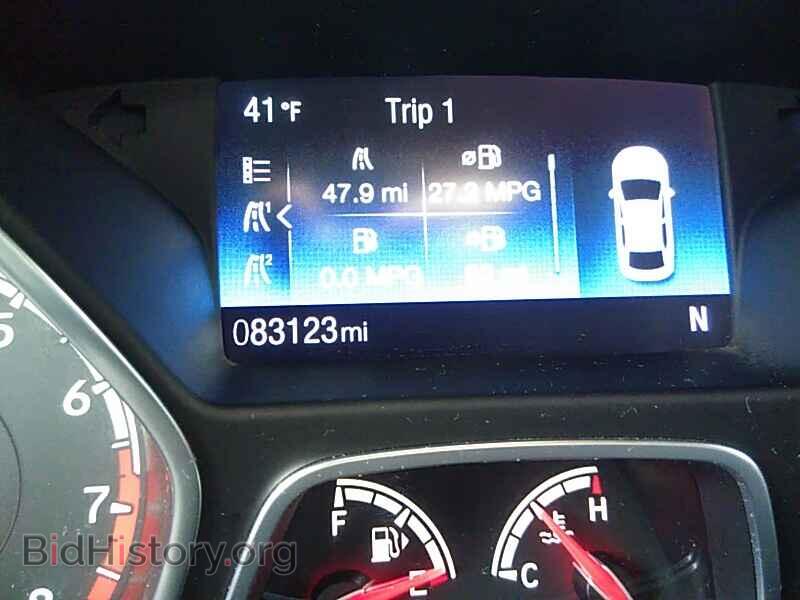 2016 Ford Focus - VIN: 1FADP3L93GL358538 - Photo 5