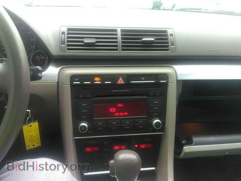2008 Audi A4 - VIN: WAUAF78E68A119976 - Фото 4