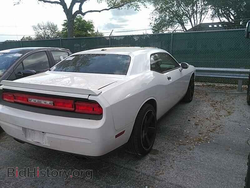 2011 Dodge Challenger - VIN: 2B3CJ5DT9BH571000 - Photo 2