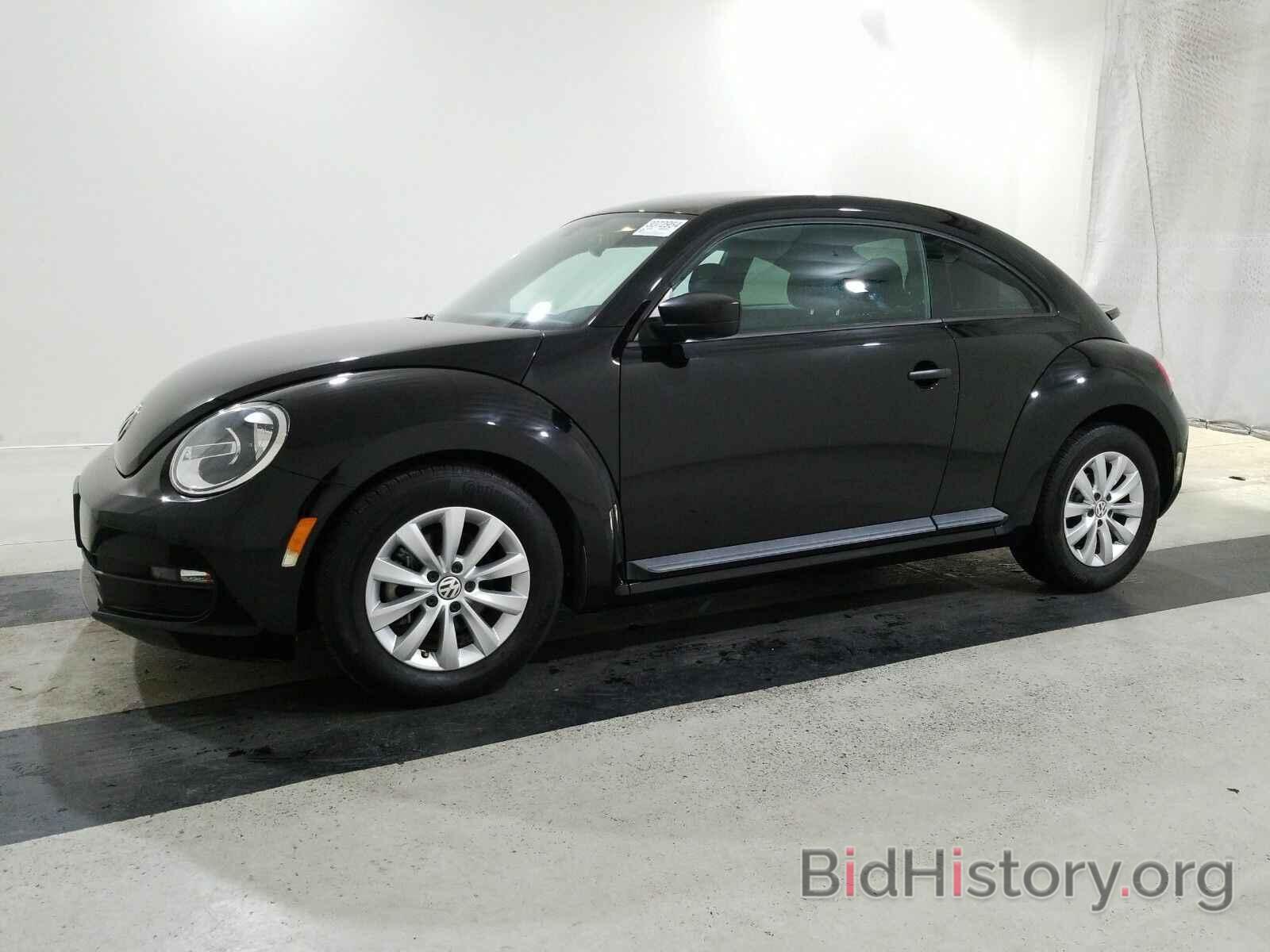 Photo 3VWF17AT7GM601127 - Volkswagen Beetle Coupe 2016