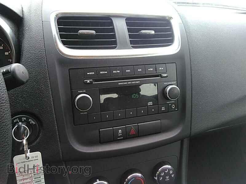 2014 Dodge Avenger - VIN: 1C3CDZAB2EN143939 - Photo 4
