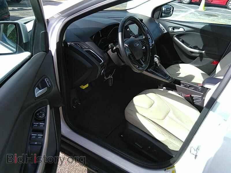 2016 Ford Focus - VIN: 1FADP3N24GL222919 - Photo 3