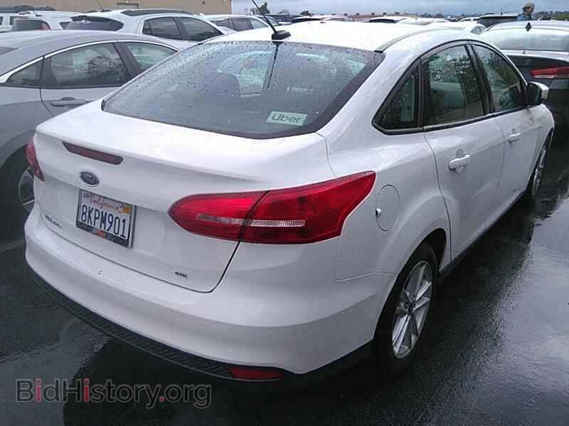 2017 Ford Focus - VIN: 1FADP3F28HL300344 - Фото 2