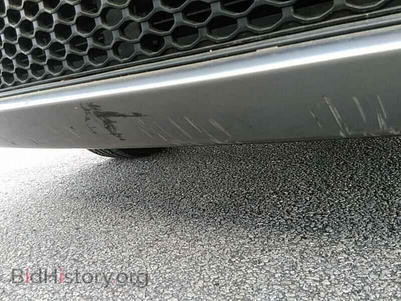 2019 Jeep Cherokee - VIN: 1C4PJLDB3KD170521 - Photo 8