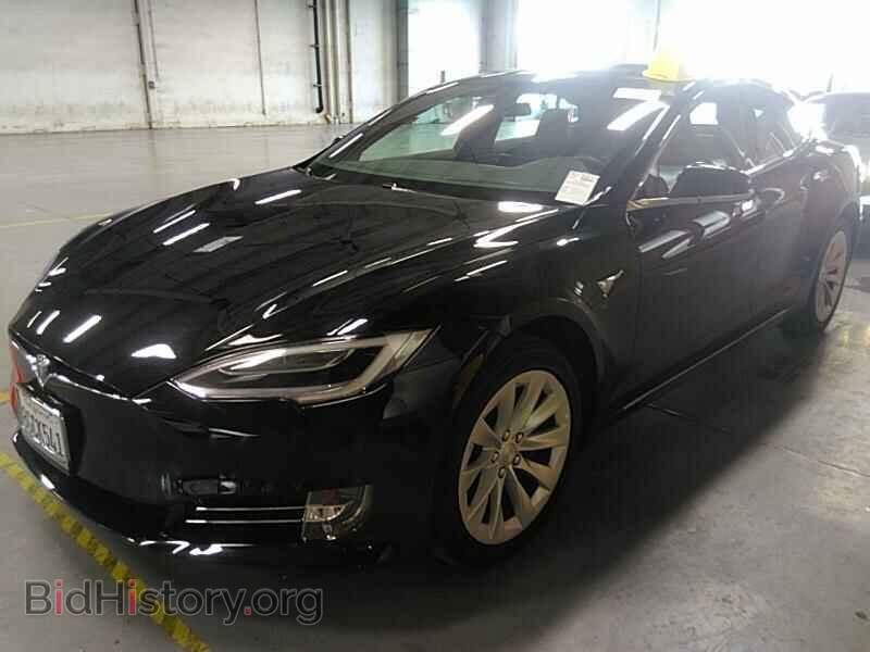 Photo 5YJSA1E20JF281502 - Tesla Model S 2018