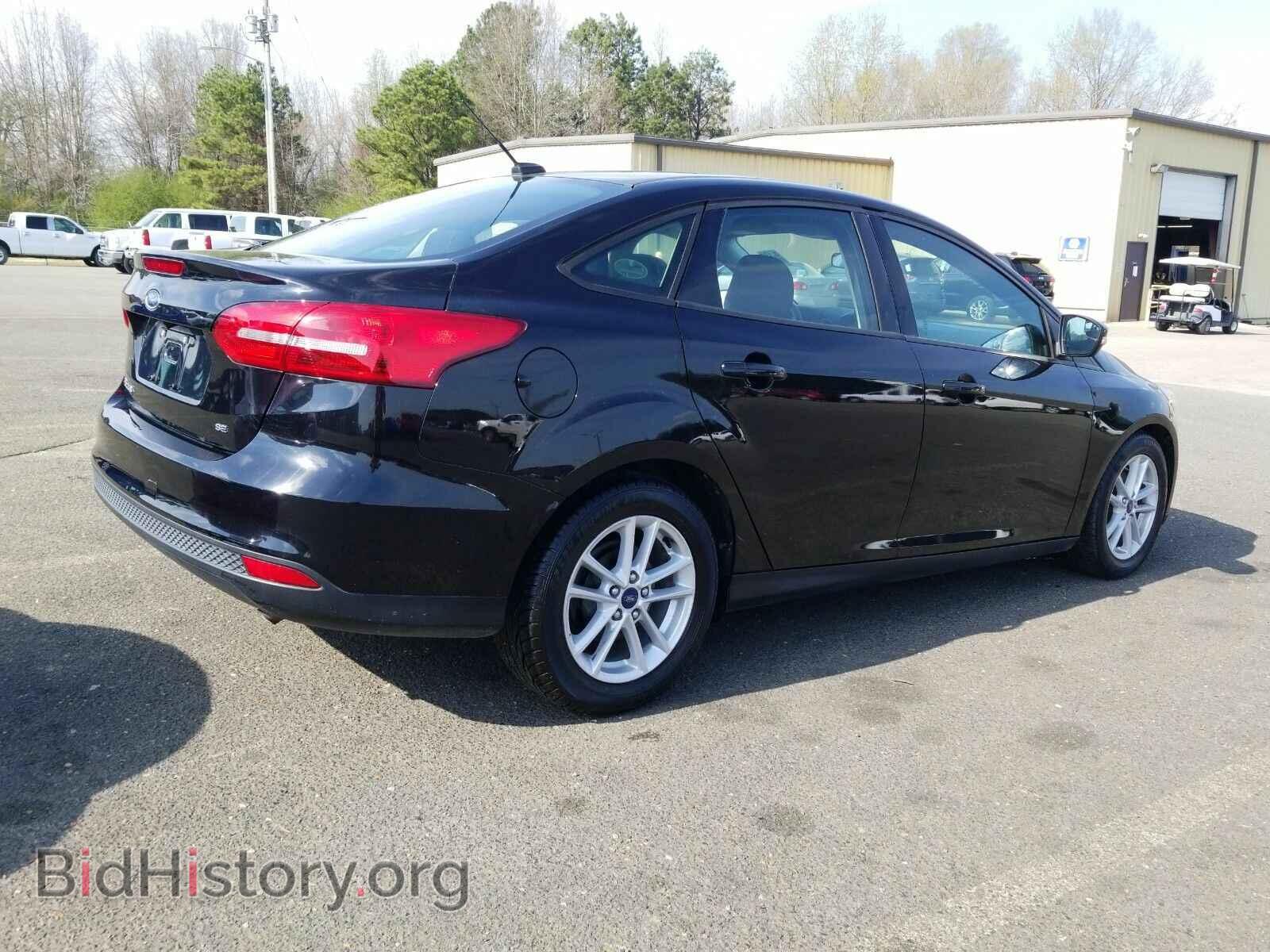 2017 Ford Focus - VIN: 1FADP3F20HL262267 - Фото 2
