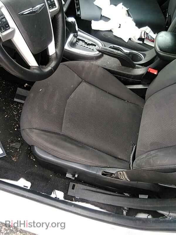 2013 Chrysler 200 - VIN: 1C3CCBBB1DN606094 - Photo 13