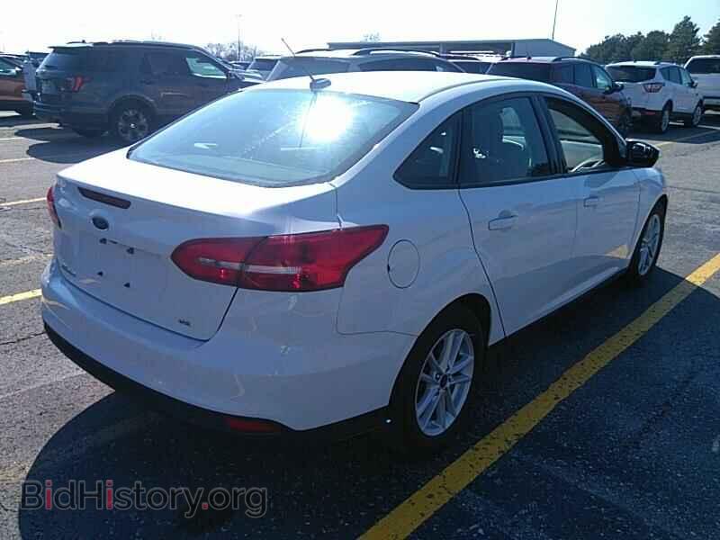 2017 Ford Focus - VIN: 1FADP3F22HL324834 - Фото 2
