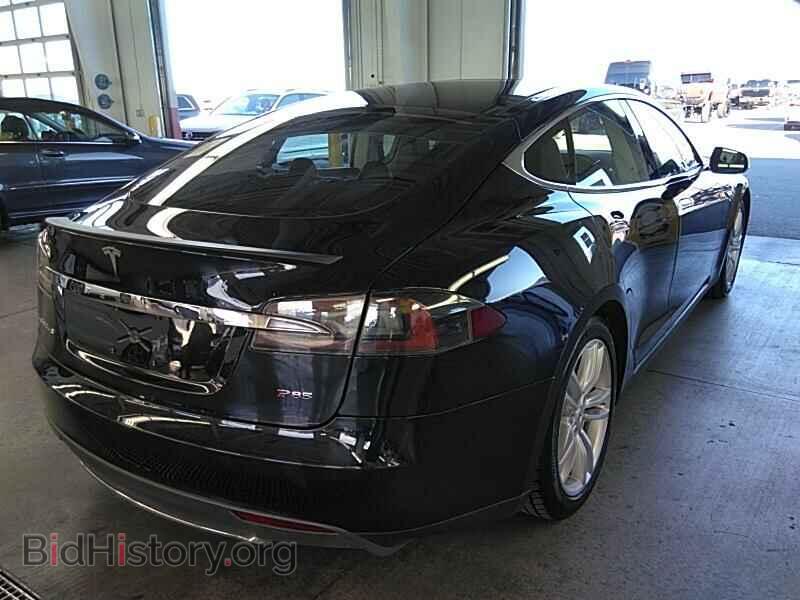 2013 Tesla Model S - VIN: 5YJSA1DP8DFP16106 - Photo 2