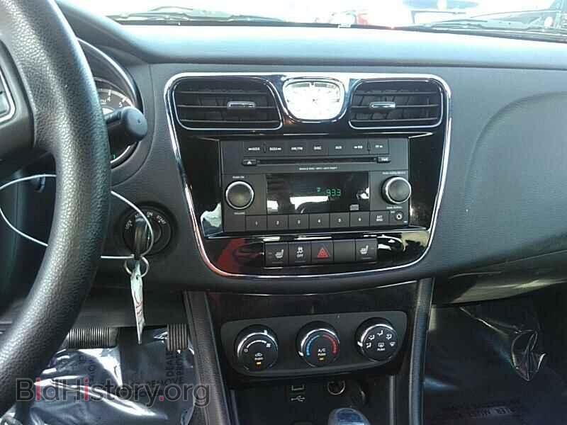 2013 Chrysler 200 - VIN: 1C3CCBAG7DN729105 - Фото 4