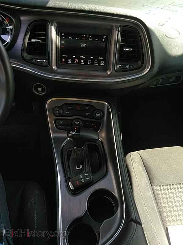 2018 Dodge Challenger - VIN: 2C3CDZAG1JH321709 - Фото 4