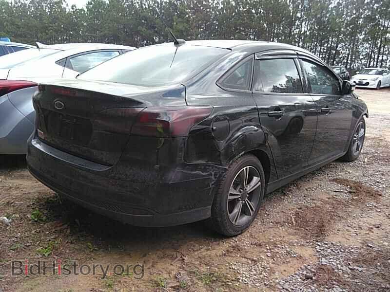 2016 Ford Focus - VIN: 1FADP3FE8GL219112 - Фото 2