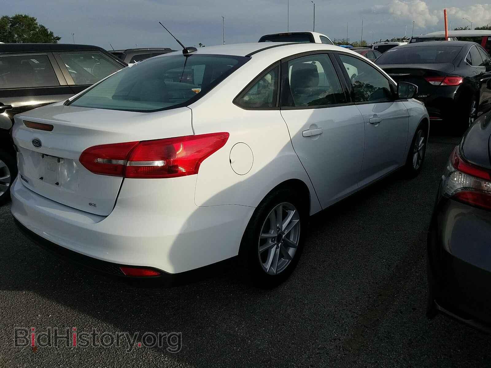2017 Ford Focus - VIN: 1FADP3F25HL259414 - Фото 2