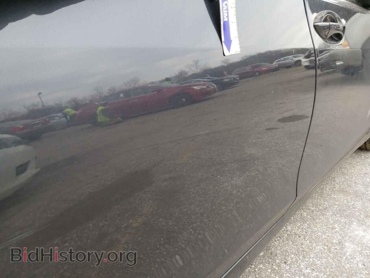 2014 Acura RLX - VIN: JH4KC1F57EC001918 - Photo 16
