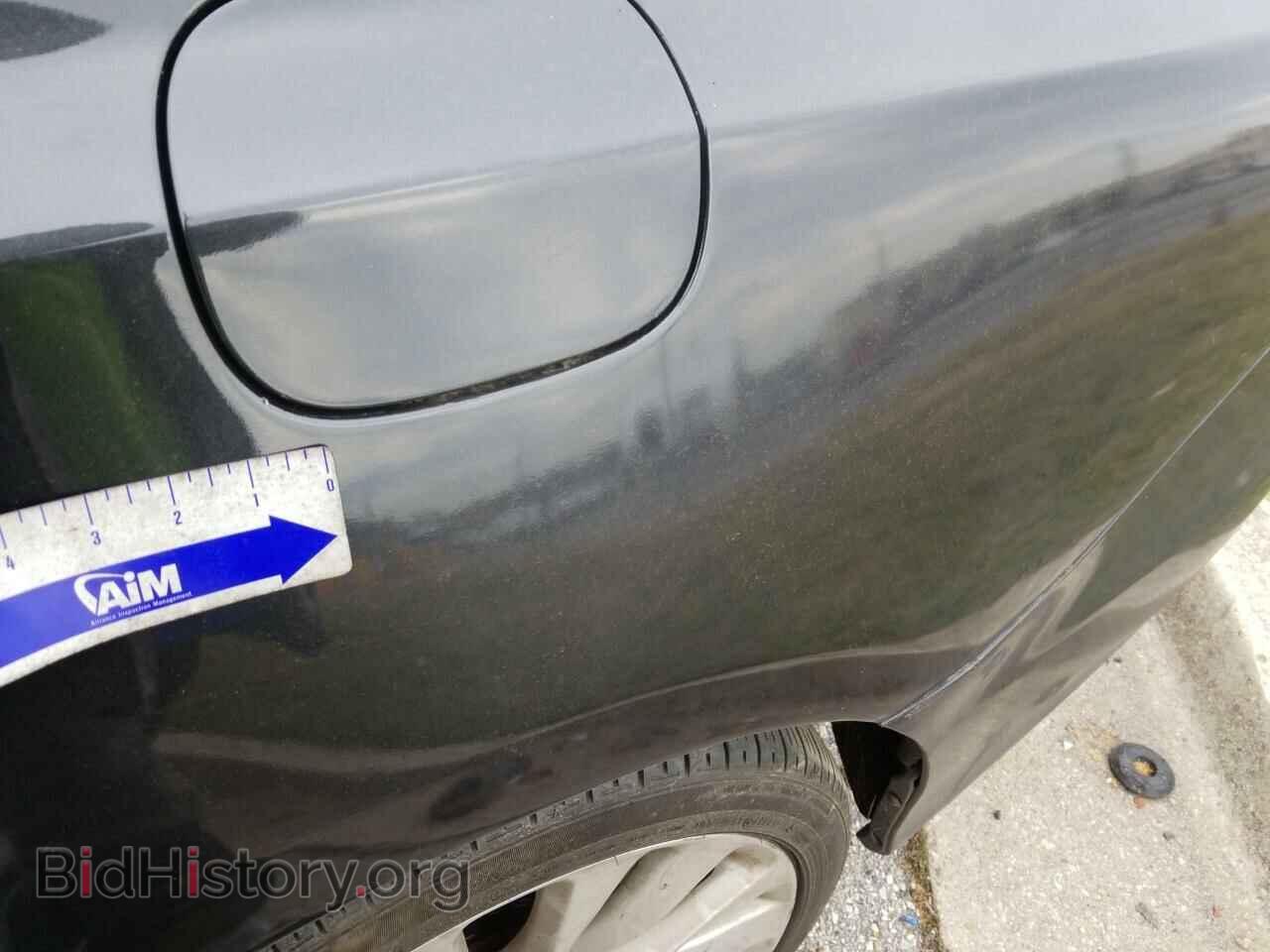 2014 Acura RLX - VIN: JH4KC1F57EC001918 - Photo 17