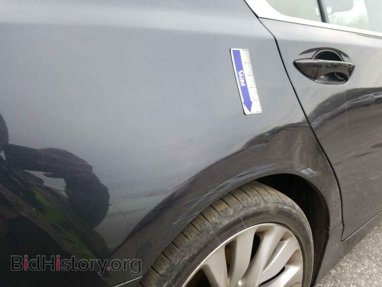 2014 Acura RLX - VIN: JH4KC1F57EC001918 - Photo 9
