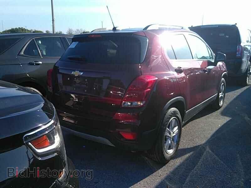 2017 Chevrolet Trax - VIN: 3GNCJLSB3HL160132 - Фото 2