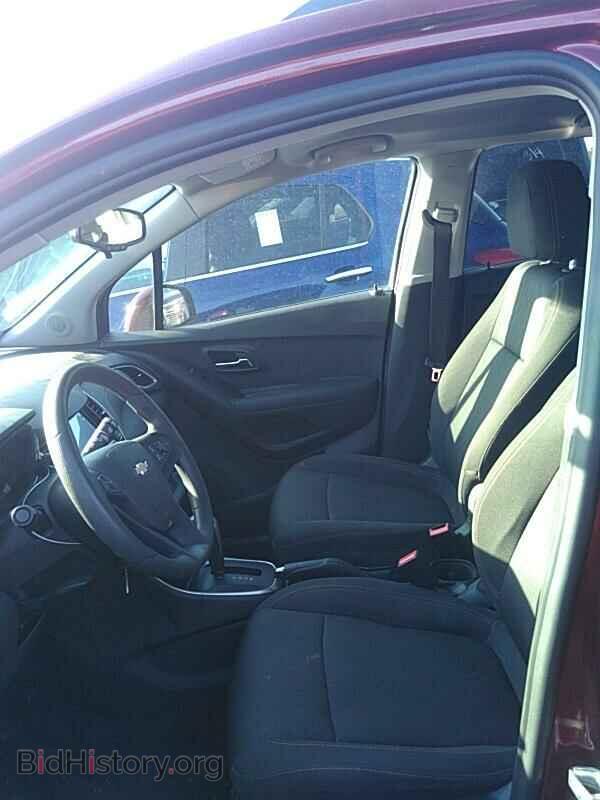 2017 Chevrolet Trax - VIN: 3GNCJLSB3HL160132 - Фото 3
