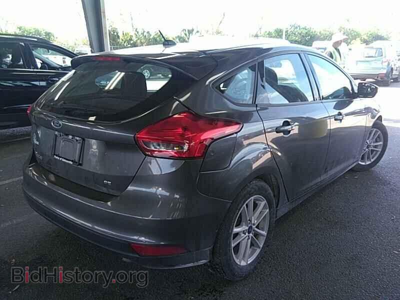 2017 Ford Focus - VIN: 1FADP3K25HL338233 - Photo 2