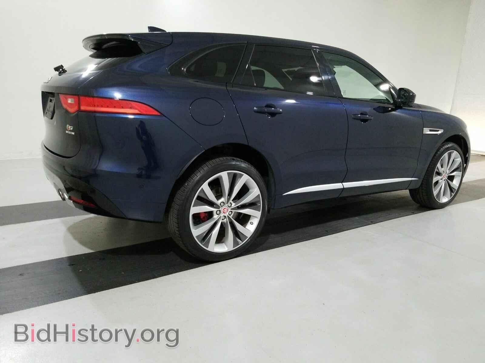 2018 Jaguar F-PACE - VIN: SADCM2FV1JA240481 - Фото 4