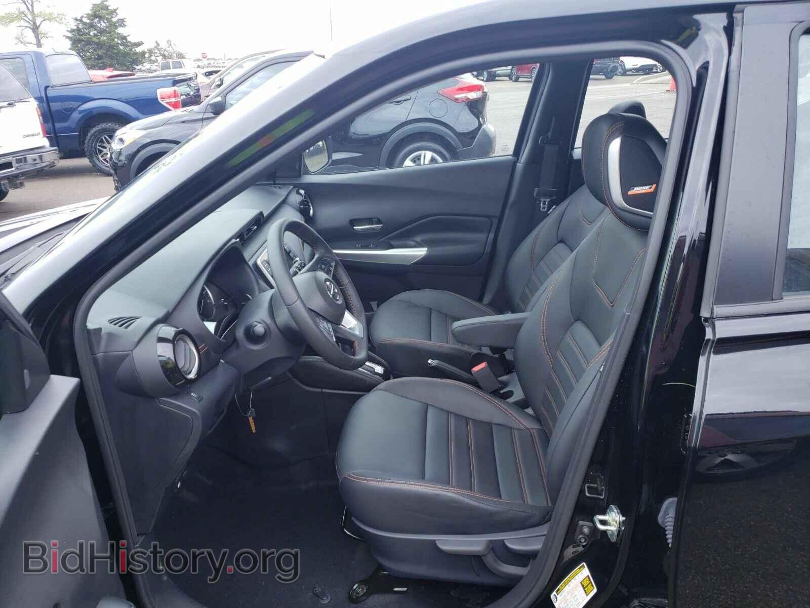 2019 Nissan Kicks - VIN: 3N1CP5CU3KL526054 - Фото 3