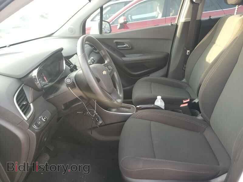 2019 Chevrolet Trax - VIN: 3GNCJKSB3KL212618 - Фото 3