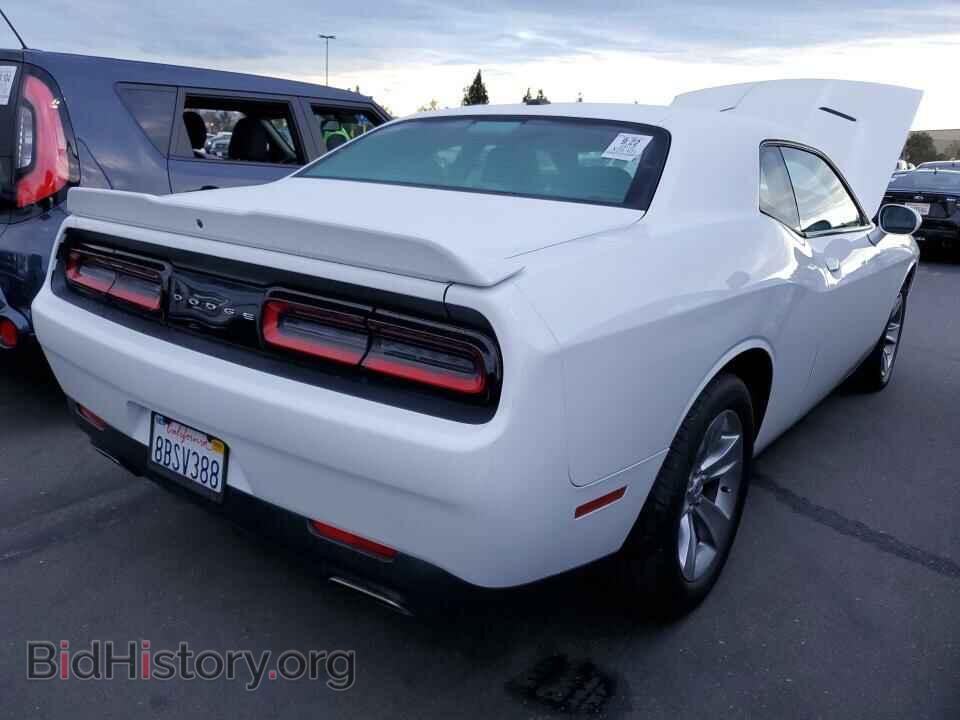 2018 Dodge Challenger - VIN: 2C3CDZAGXJH153133 - Фото 2